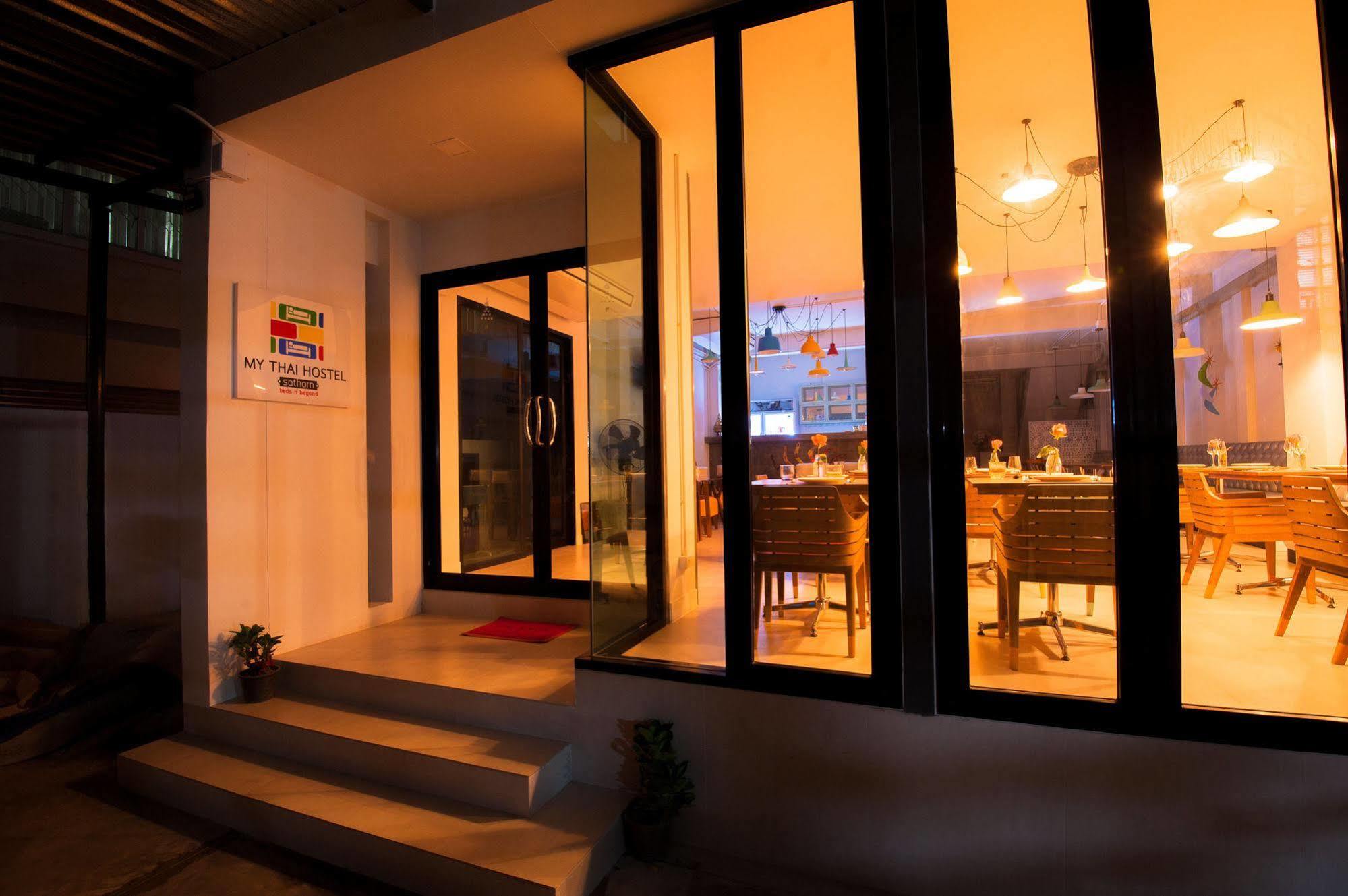 My Thai Hostel Bangkok Buitenkant foto